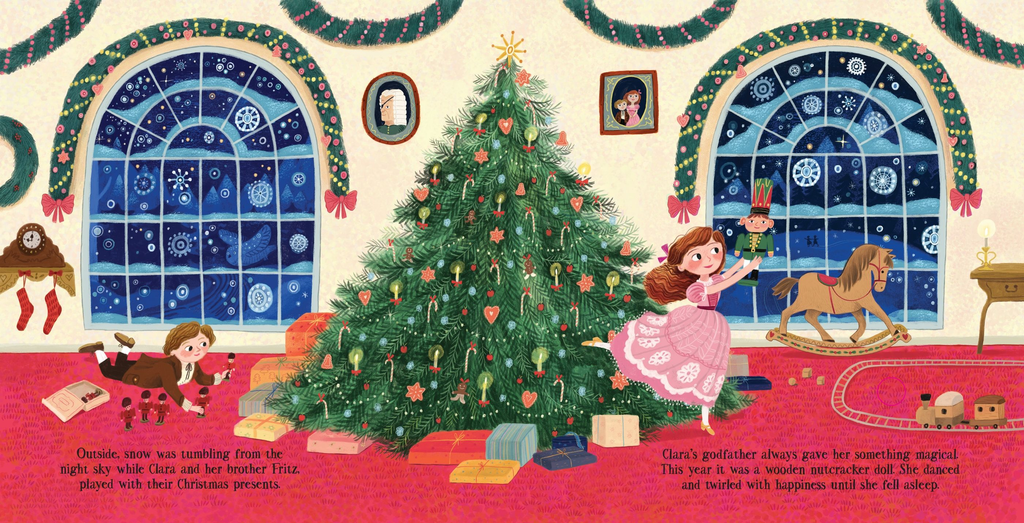 Pagini din Usborne The Nutcracker, cu brad de Crăciun, cadouri și Clara ținând păpușa Spărgătorul de Nuci